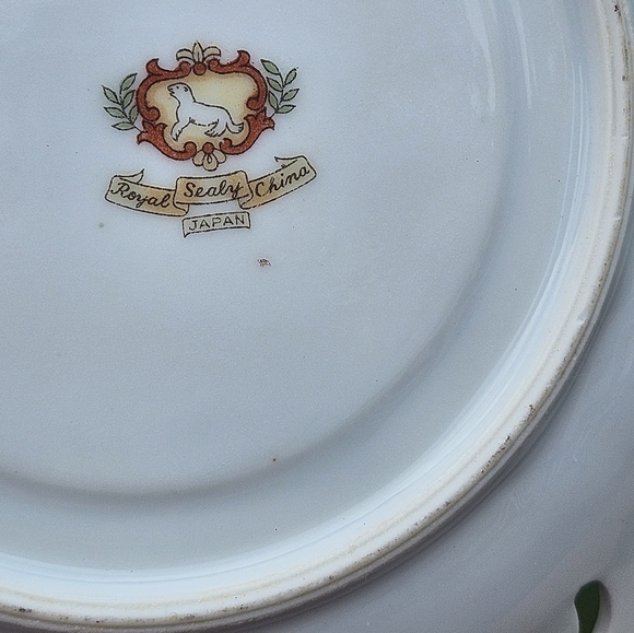 Royal Sealy Fine China Tea Cup & Saucer Iridescent Gold Burgundy & White - Picture 9 of 9